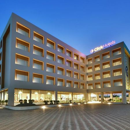 Click Hotel Pithampur Mhow Екстер'єр фото
