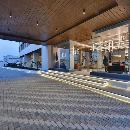 Click Hotel Pithampur Mhow Екстер'єр фото