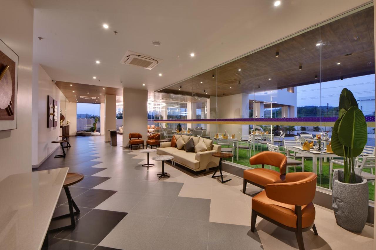 Click Hotel Pithampur Mhow Екстер'єр фото