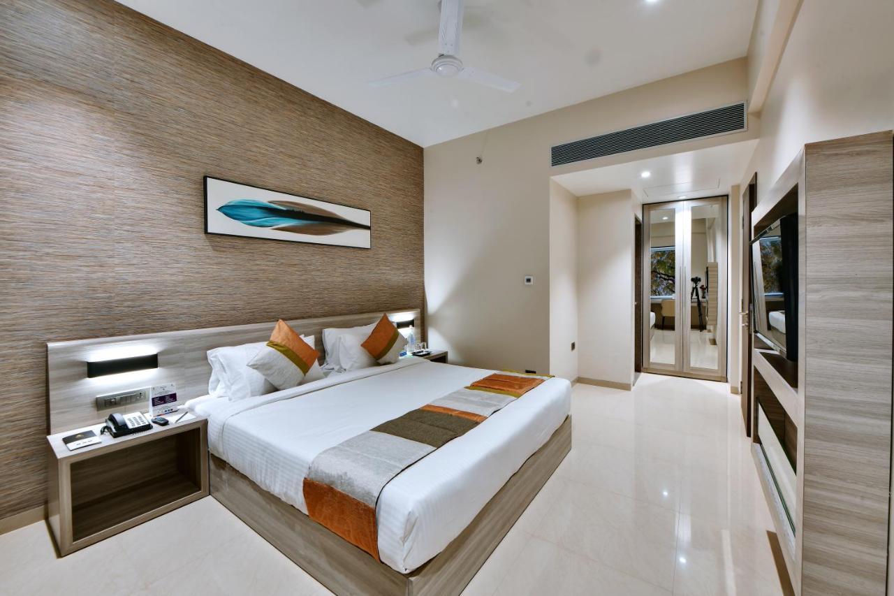 Click Hotel Pithampur Mhow Екстер'єр фото