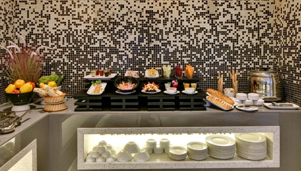 Click Hotel Pithampur Mhow Екстер'єр фото